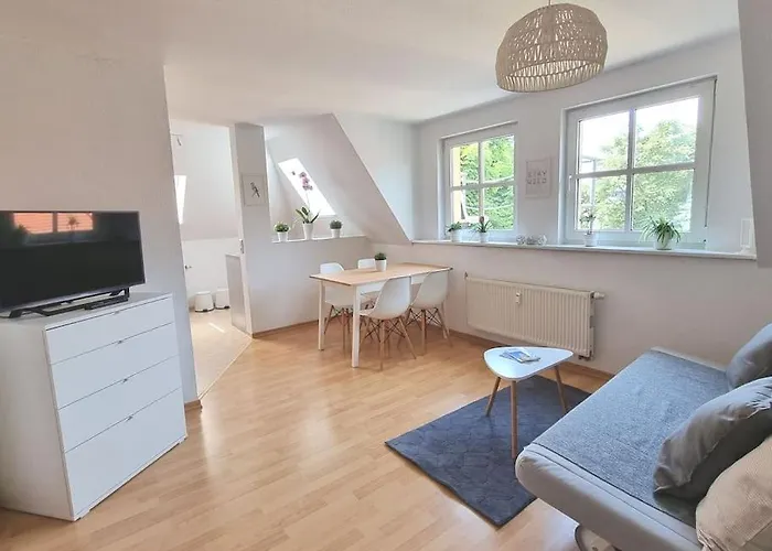 2 Room Apt At It-District Neustadt & Free Parking