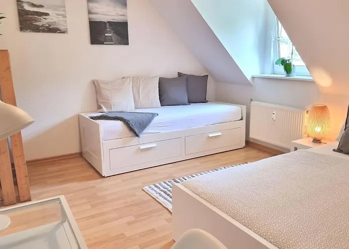 2 Room Apt At It-District Neustadt & Free Parking
