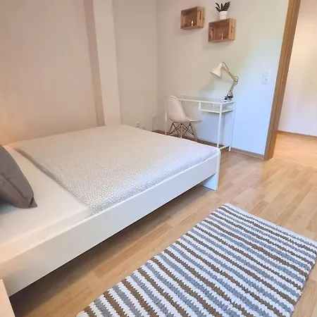 2 Room Apt At It-District Neustadt & Free Parking Dresden Exterior photo