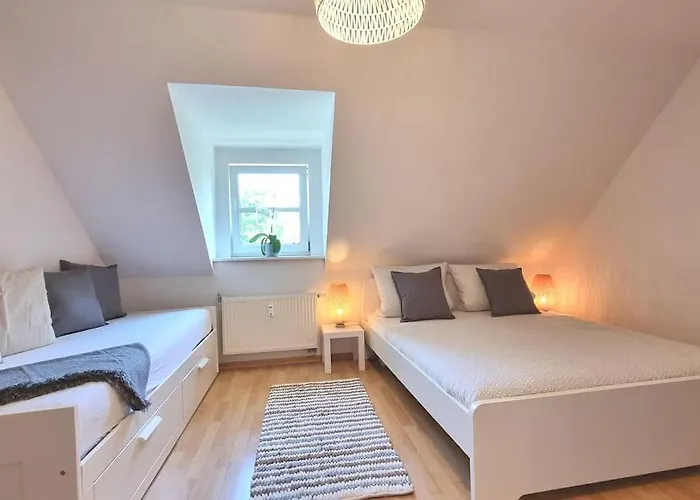 2 Room Apt At It-District Neustadt & Free Parking